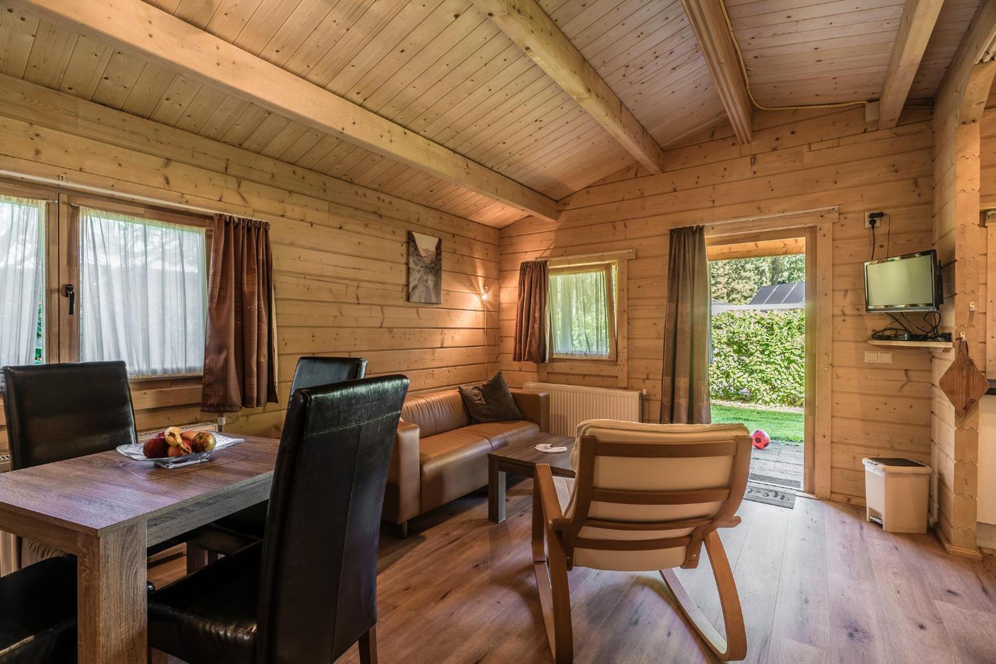 Camping Het Bosbad Emmeloord Habitación foto